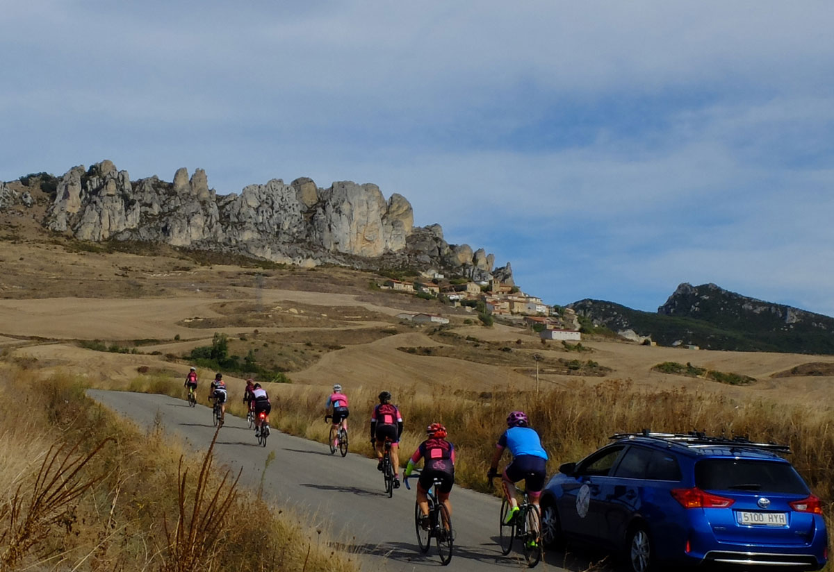 Girls-Cycling-Experience-La-Rioja-Road-Etapa-1-19