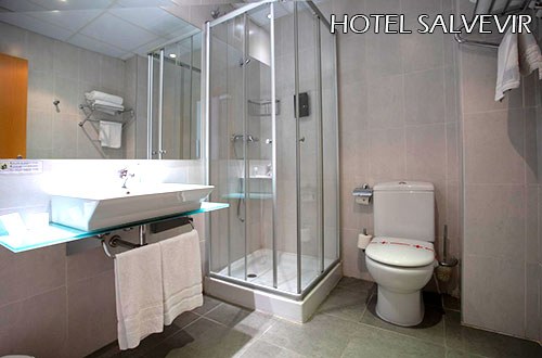 Salvevir hotel bath